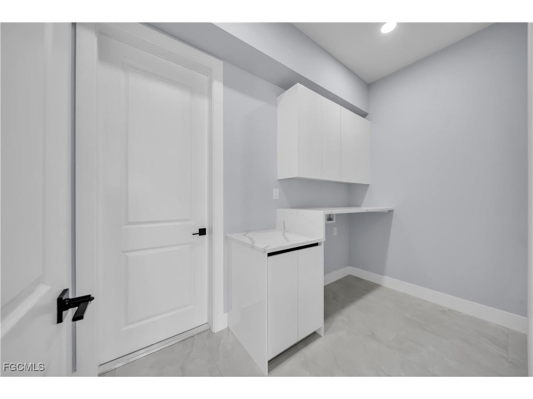 10 SW 35th Avenue Cape Coral FL 33991 2025019739 image14