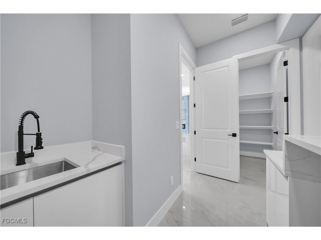 10 SW 35th Avenue Cape Coral FL 33991 2025019739 image15