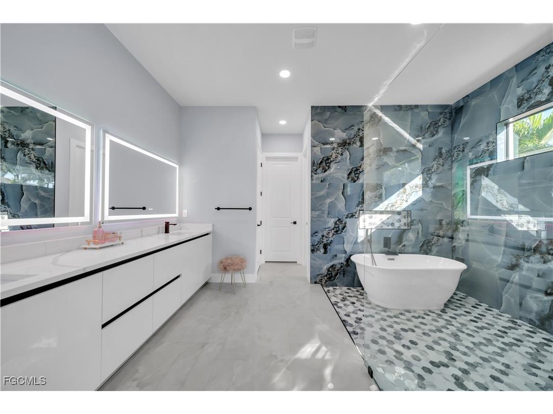 10 SW 35th Avenue Cape Coral FL 33991 2025019739 image22