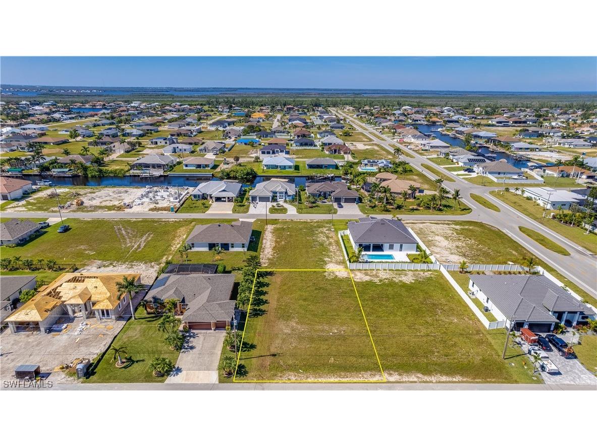 10 SW 35th Avenue Cape Coral FL 33991 223078440 image1