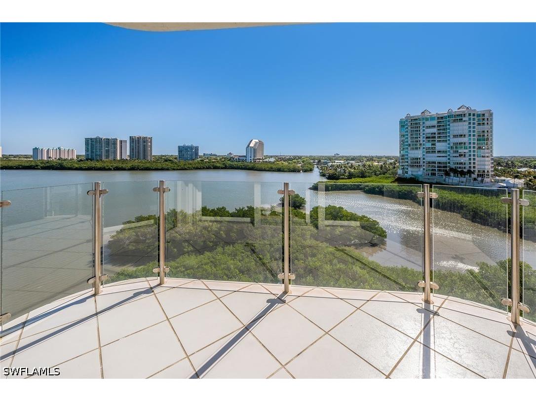 10 Seagate Drive #6N Naples FL 34103 225008770 image48