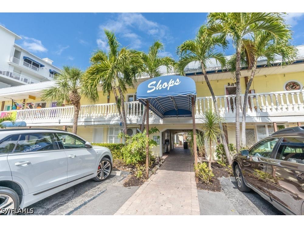 10 Tampa Place #404 Marco Island FL 34145 226021907 image35