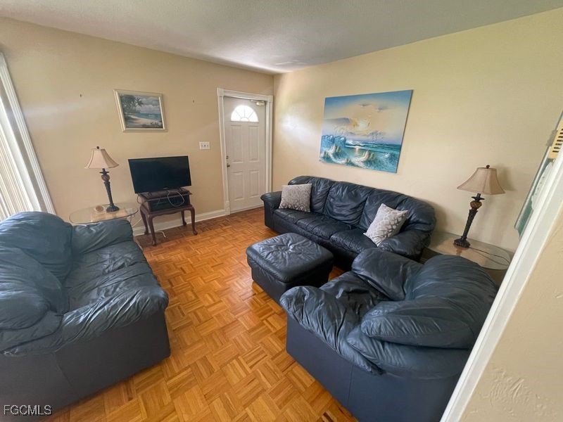 10 Tangelo Court Lehigh Acres FL 33936 2025000507 image6