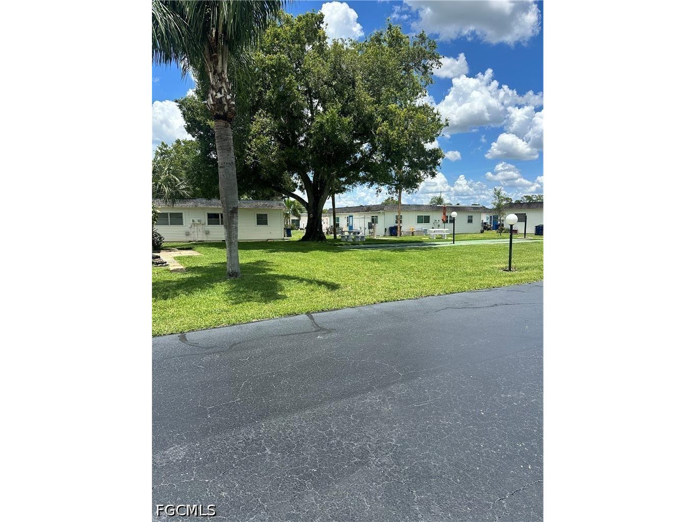 10 Tangerine Court Lehigh Acres FL 33936 2026024160 image1