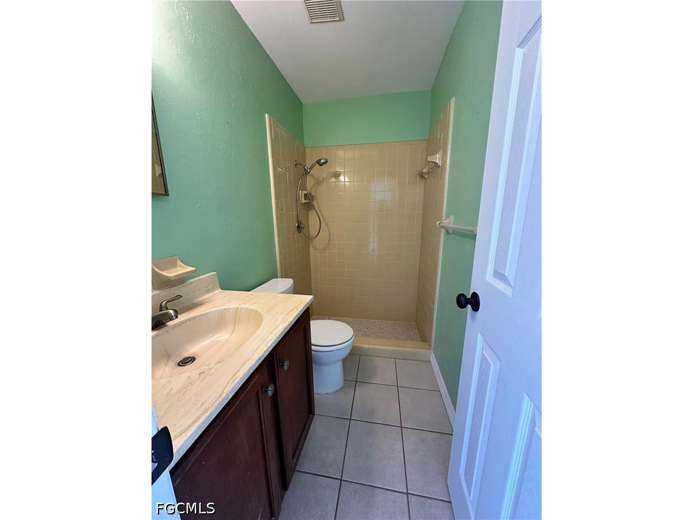 10 Tangerine Court Lehigh Acres FL 33936 2026024160 image17