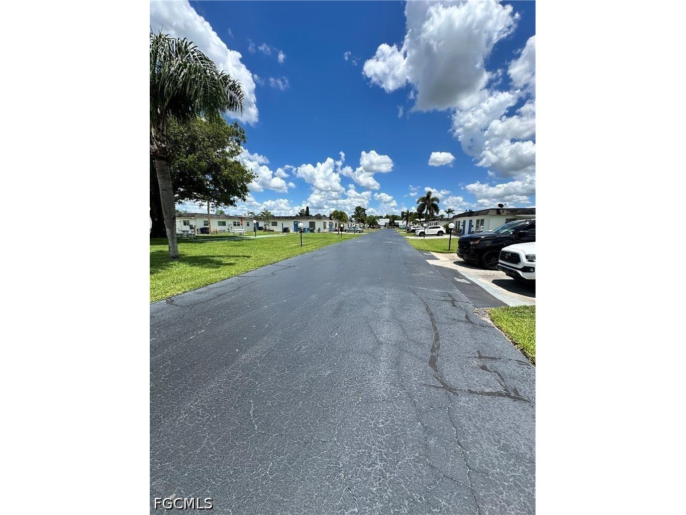10 Tangerine Court Lehigh Acres FL 33936 2026024160 image2