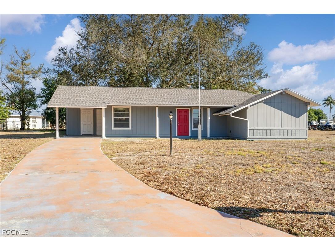 100 Contee Drive Lehigh Acres FL 33936 2026007767 image1