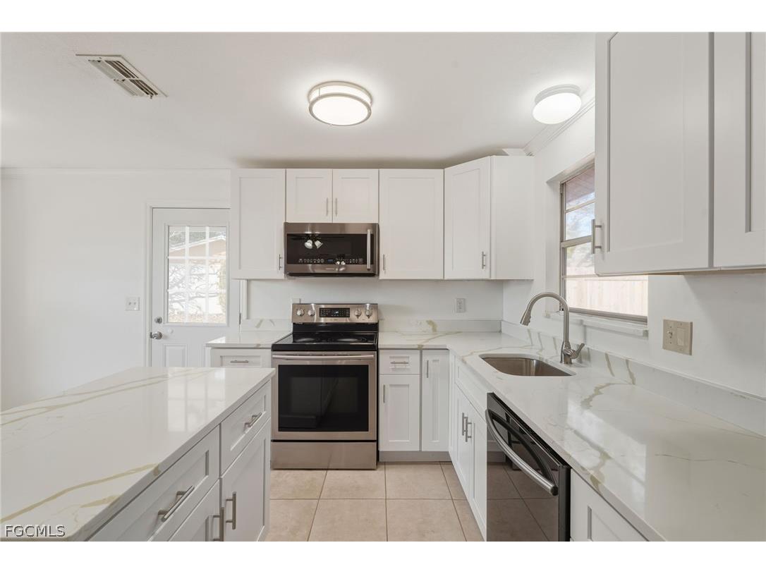 100 Contee Drive Lehigh Acres FL 33936 2026007767 image11