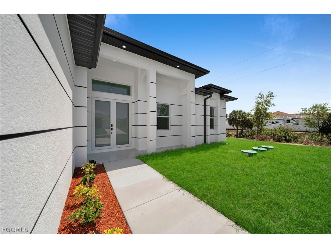 100 Denis Avenue N Lehigh Acres FL 33971 2026013614 image33