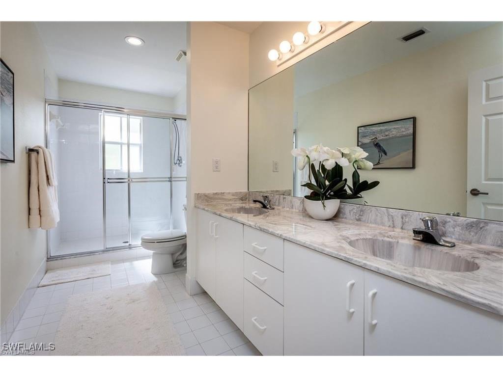 100 Diamond Circle #108 Naples FL 34110 225077294 image17