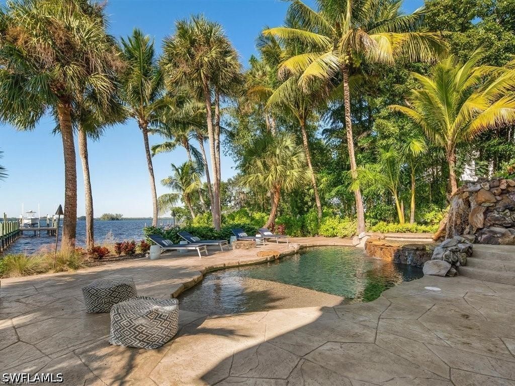 100 Fairview Avenue Fort Myers FL 33905 226014559 image14