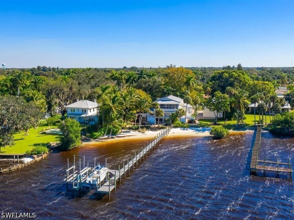 100 Fairview Avenue Fort Myers FL 33905 226014559 image4