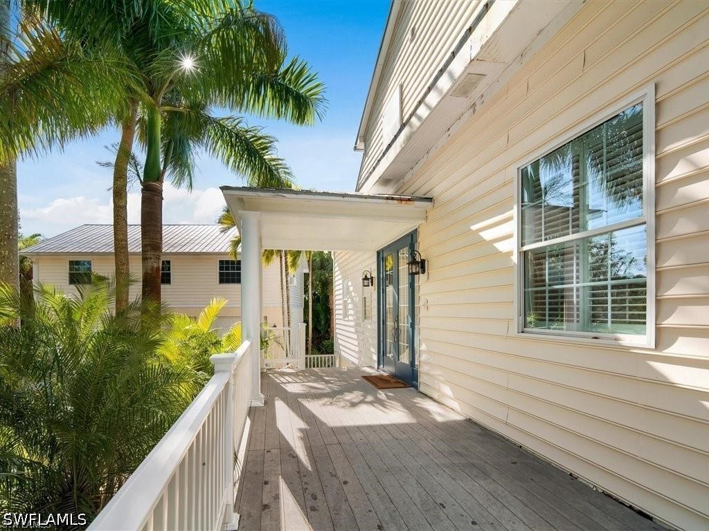 100 Fairview Avenue Fort Myers FL 33905 226014559 image7