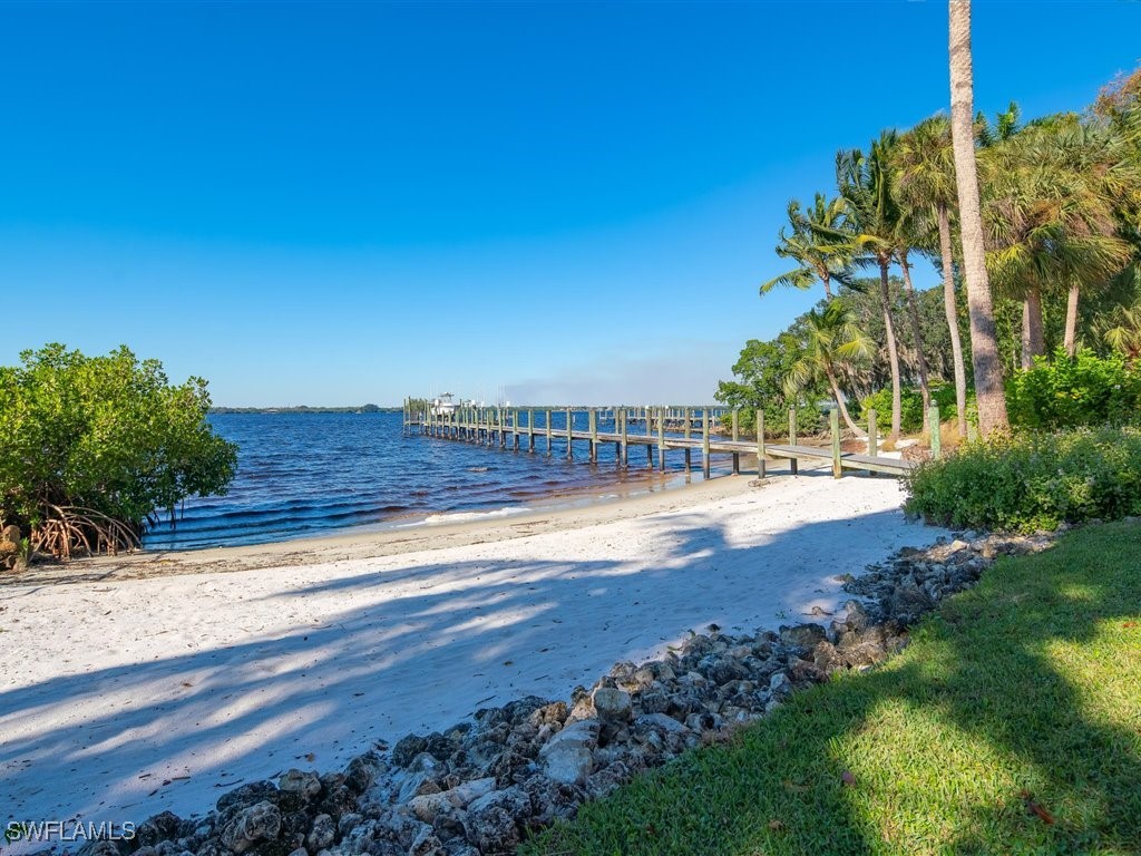 100 Fairview Avenue Fort Myers FL 33905 225060230 image16