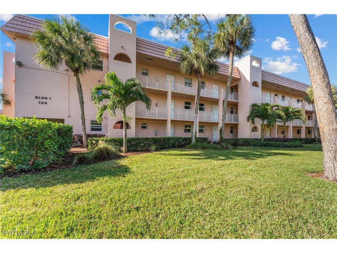 100 Forest Lakes Boulevard #107 Naples FL 34105 225014712 image1