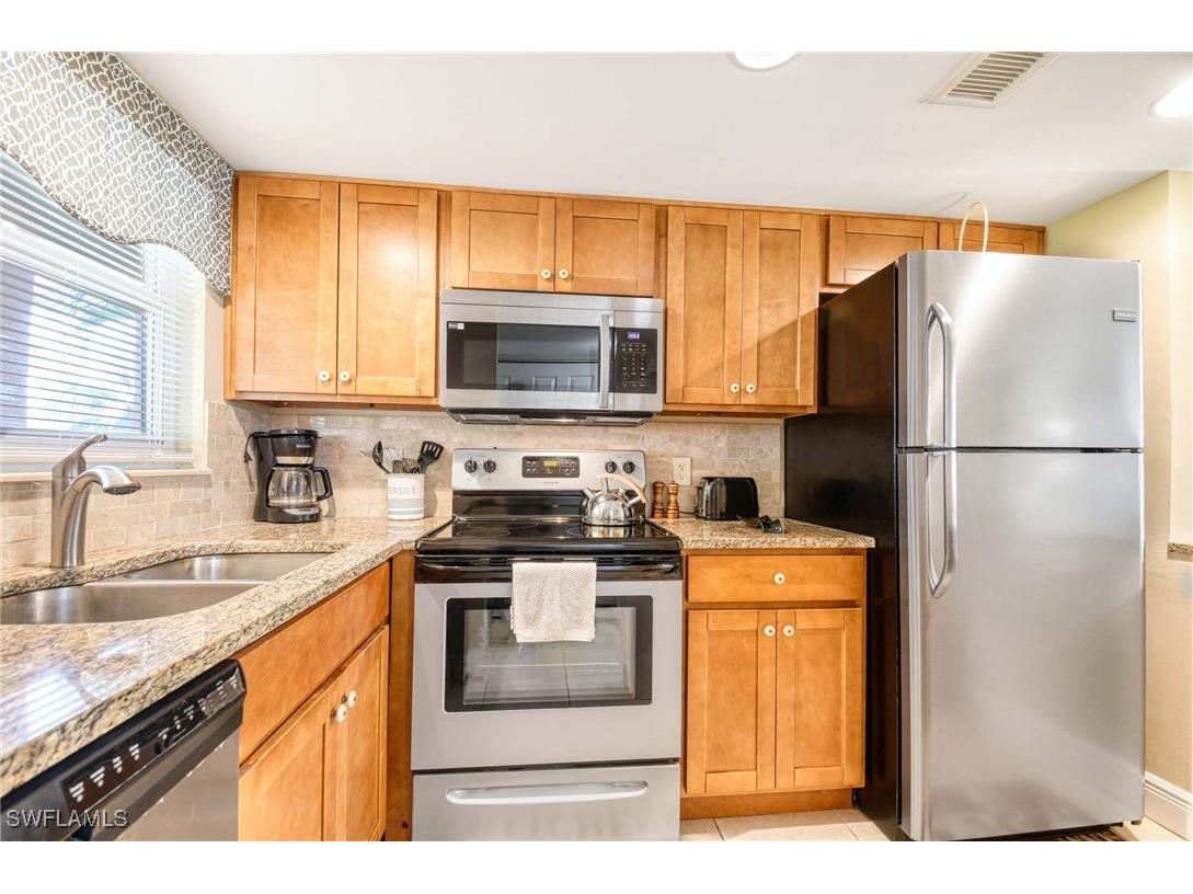 100 Forest Lakes Boulevard #110 Naples FL 34105 225038055 image1