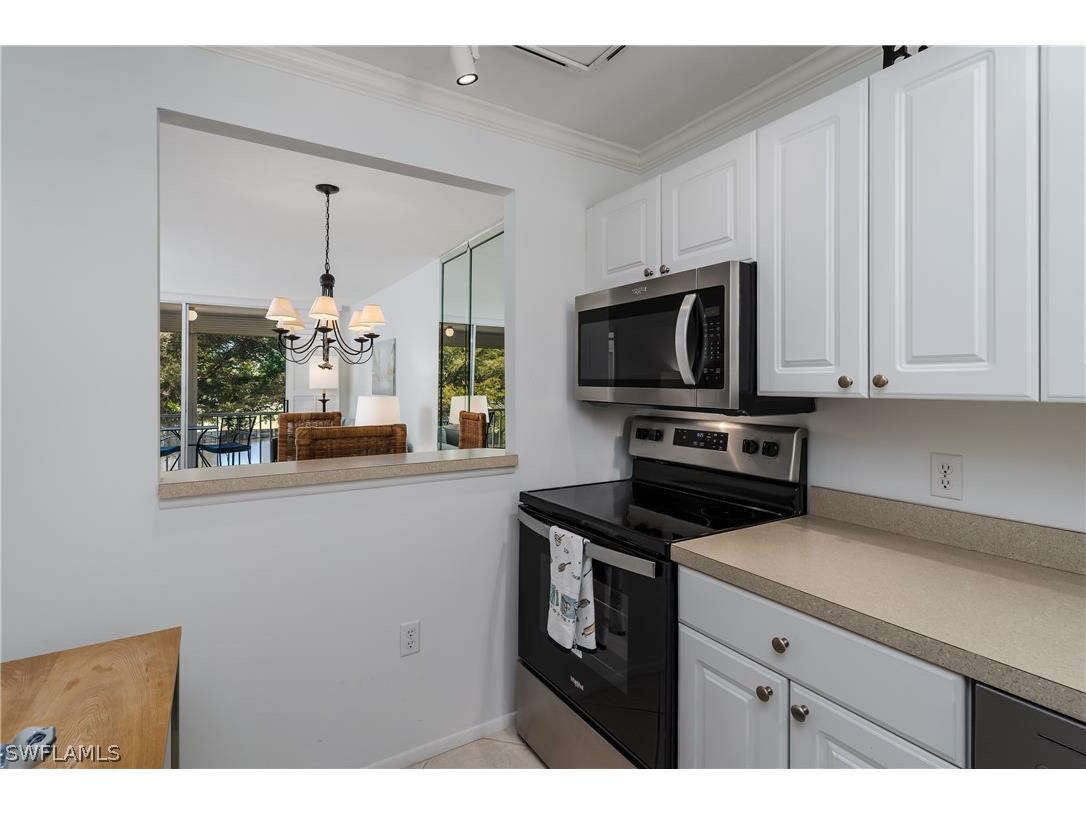 100 Forest Lakes Boulevard #201 Naples FL 34105 225079400 image13