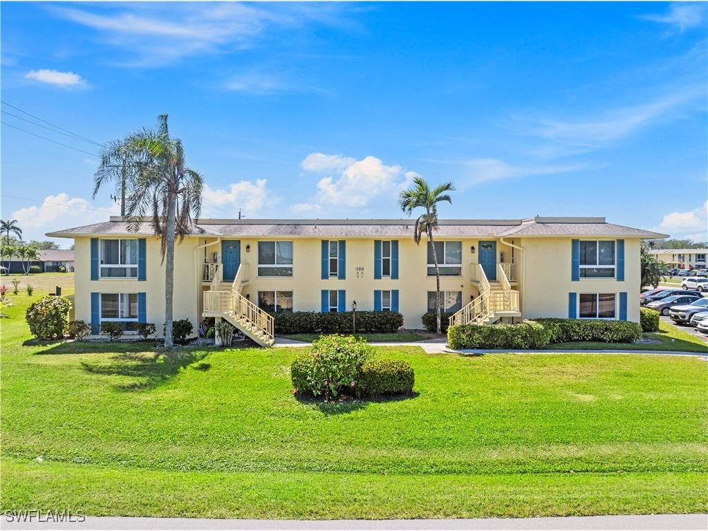 100 Glades Boulevard #3 Naples FL 34112 225026883 image1