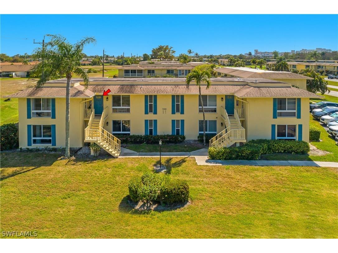 100 Glades Boulevard #4 Naples FL 34112 226007030 image1
