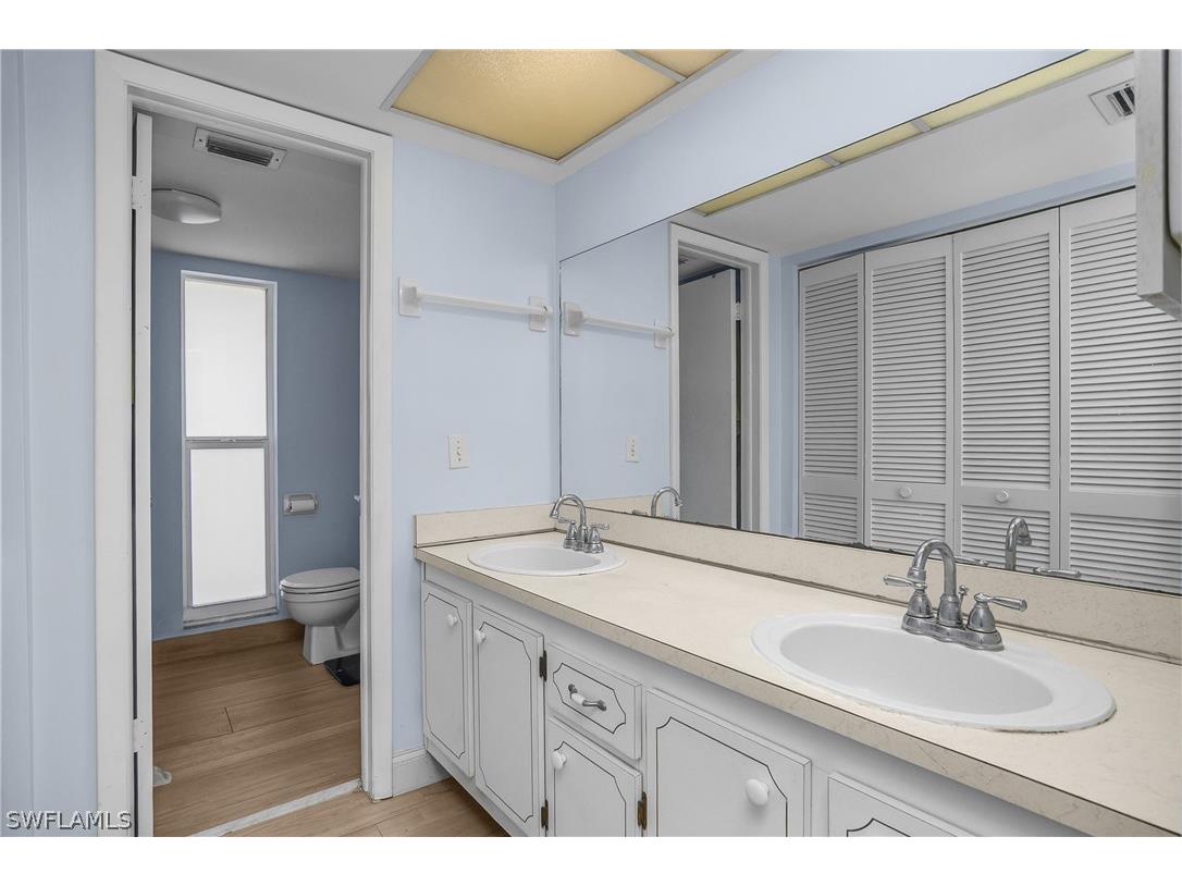 100 Glades Boulevard #4 Naples FL 34112 226007030 image20