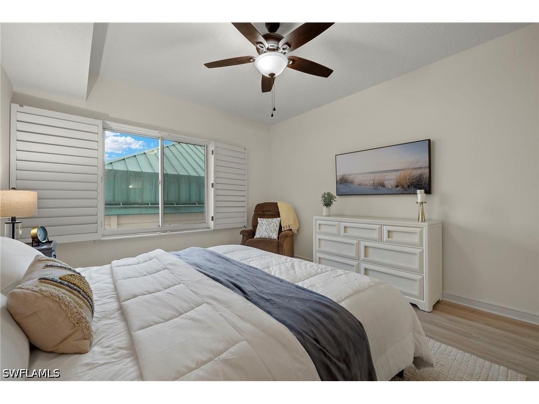 100 Glenview Place #202 Naples FL 34108 226012994 image16