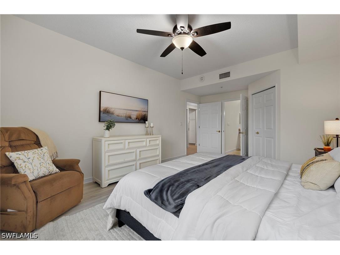 100 Glenview Place #202 Naples FL 34108 226012994 image17