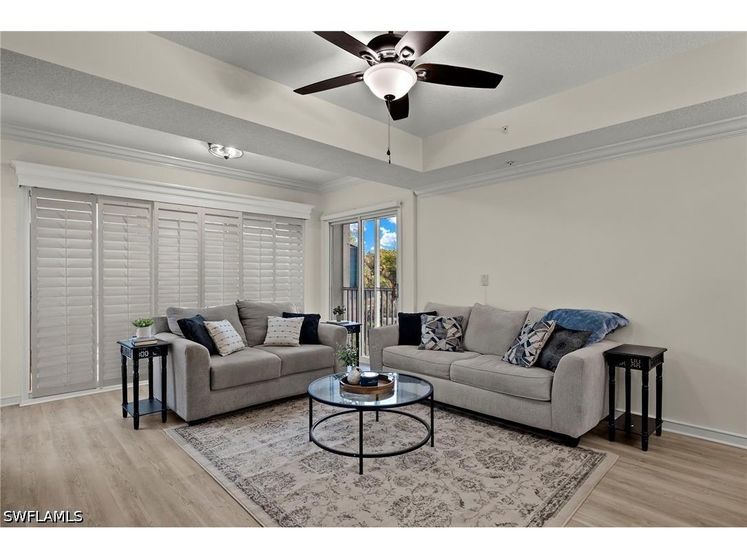 100 Glenview Place #202 Naples FL 34108 226012994 image2