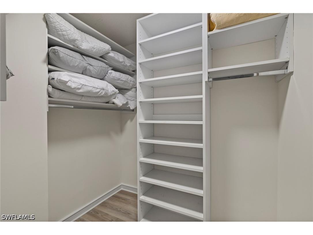 100 Glenview Place #202 Naples FL 34108 226012994 image20