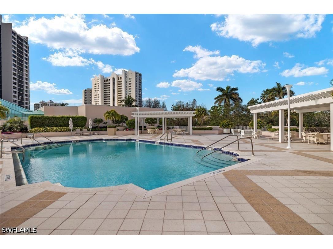 100 Glenview Place #202 Naples FL 34108 226012994 image22