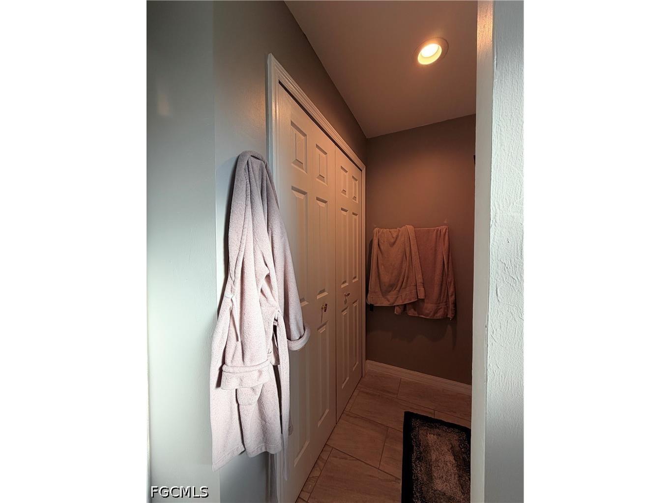 100 NW 13th Place Cape Coral FL 33993 2026021497 image18