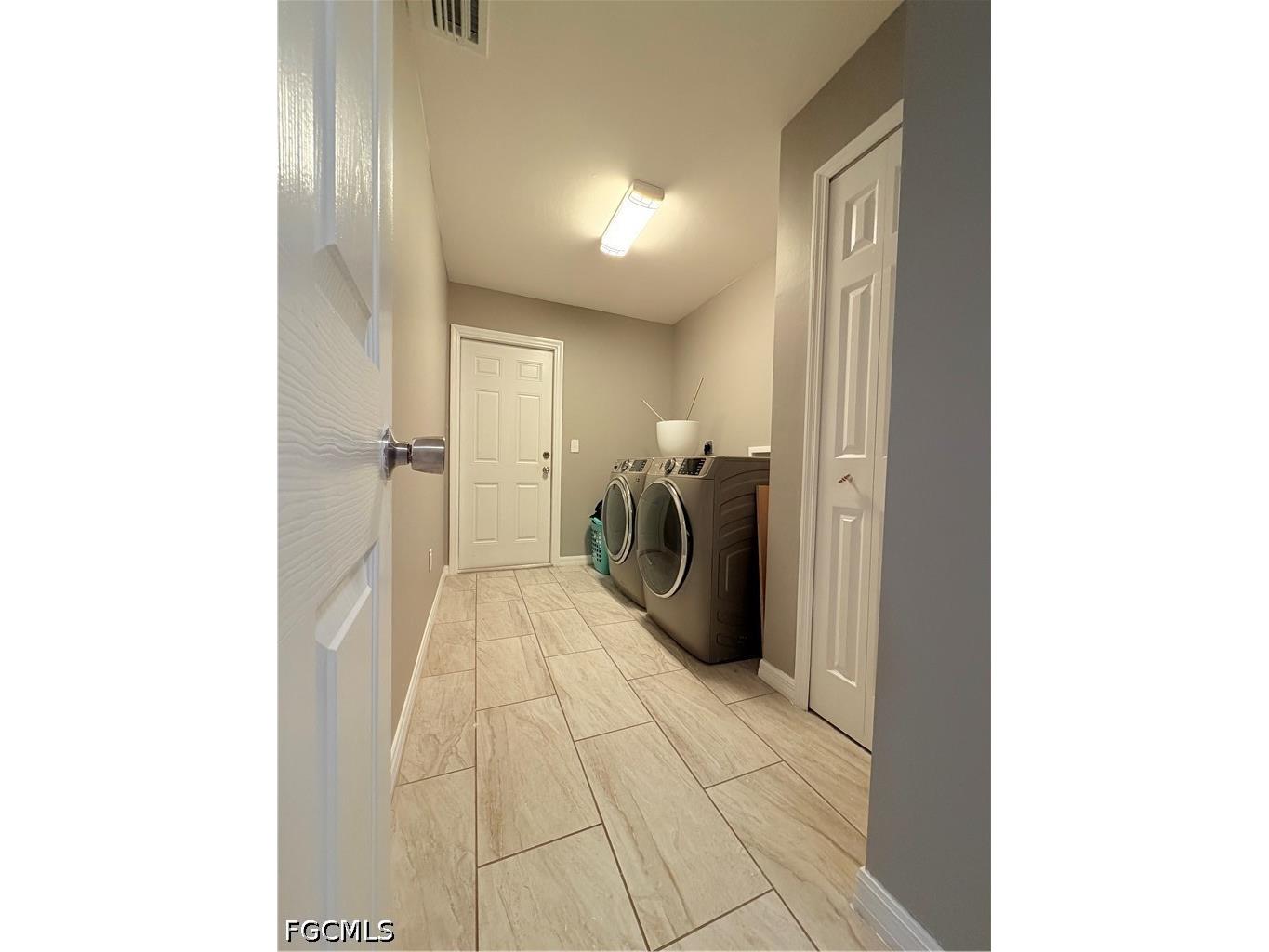 100 NW 13th Place Cape Coral FL 33993 2026021497 image22
