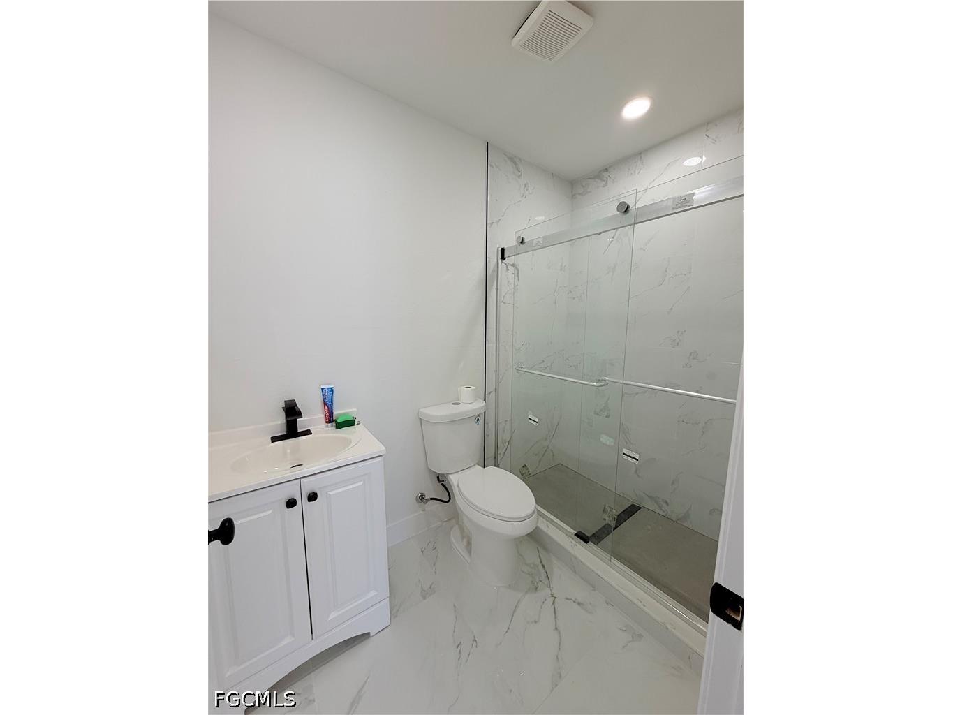 100 NW 13th Place Cape Coral FL 33993 2026021497 image25