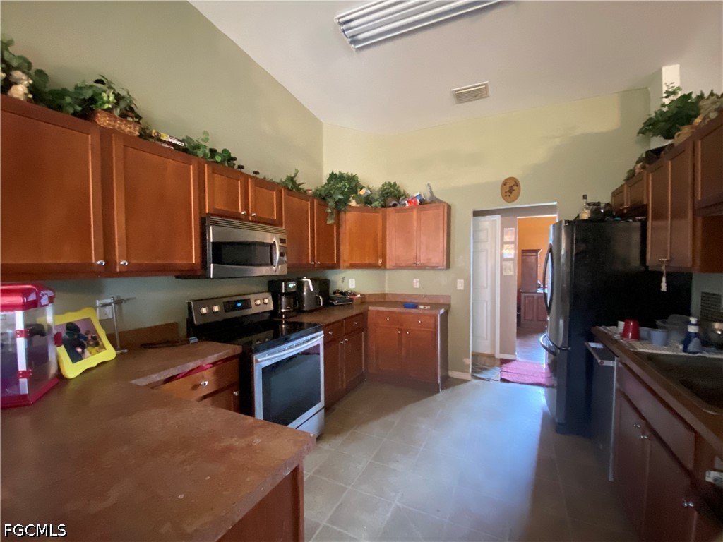 100 NW 28th Court Cape Coral FL 33993 2026026309 image6
