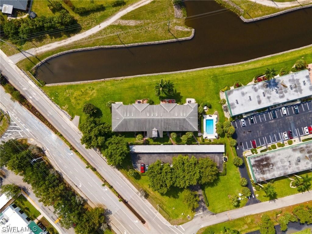 100 Valley Stream Drive Naples FL 34112 223062138 image1