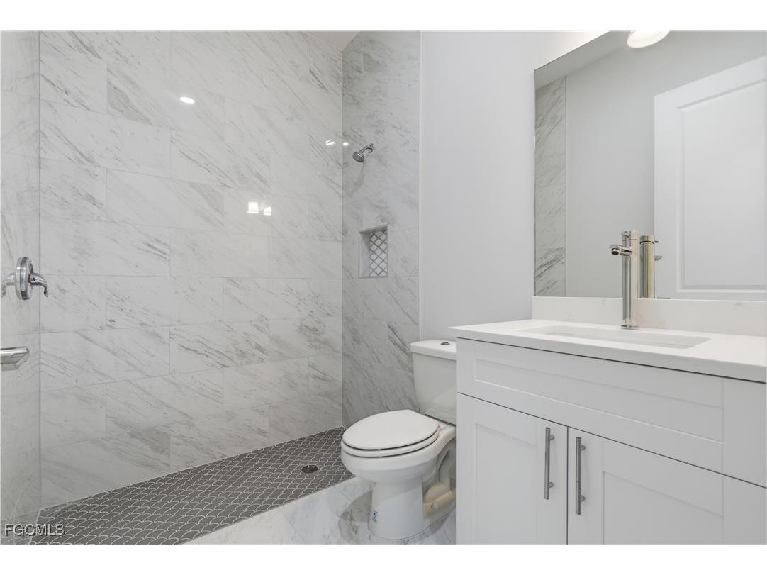 100 Zobora Circle Fort Myers FL 33913 2025020456 image17