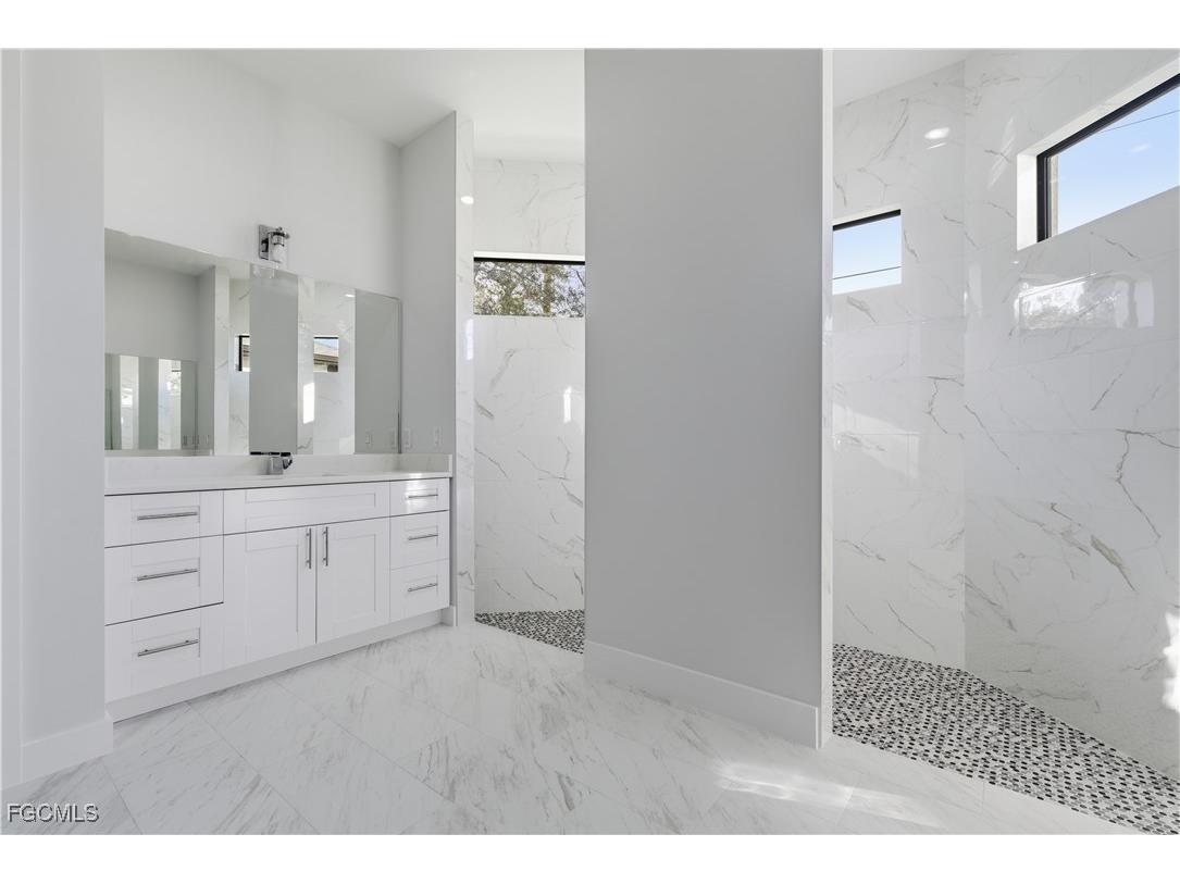 100 Zobora Circle Fort Myers FL 33913 2025020456 image22