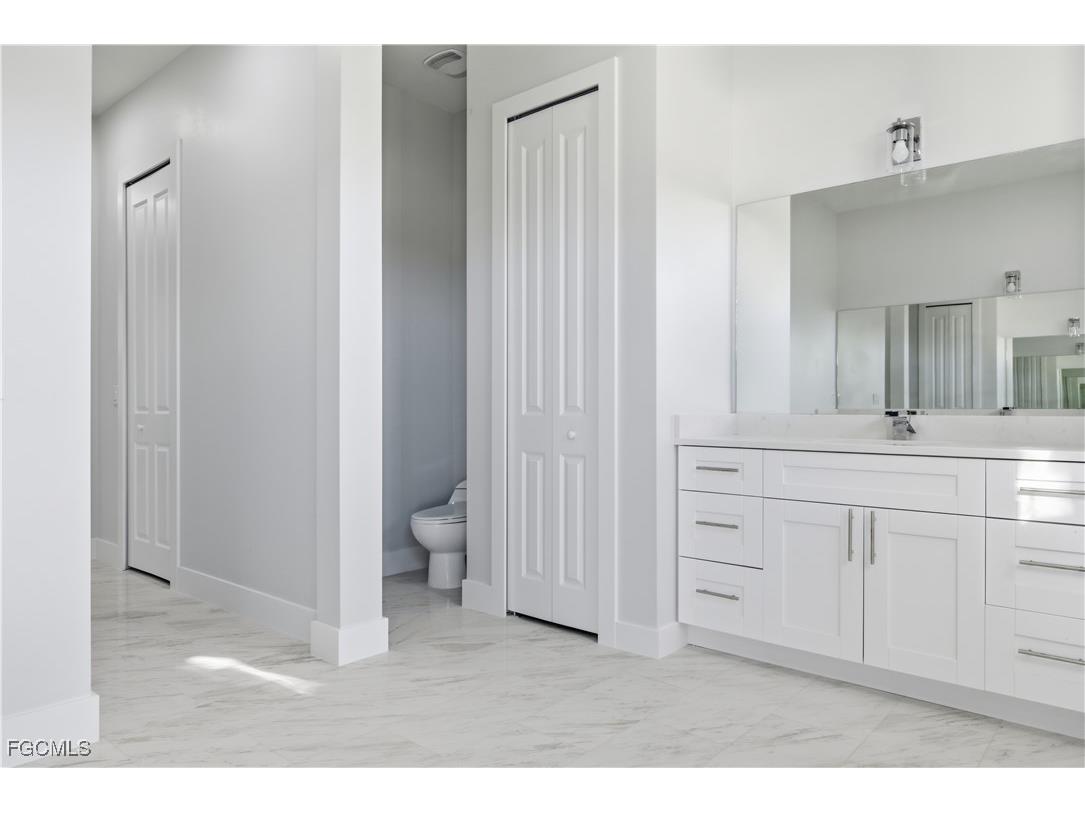 100 Zobora Circle Fort Myers FL 33913 2025020456 image24
