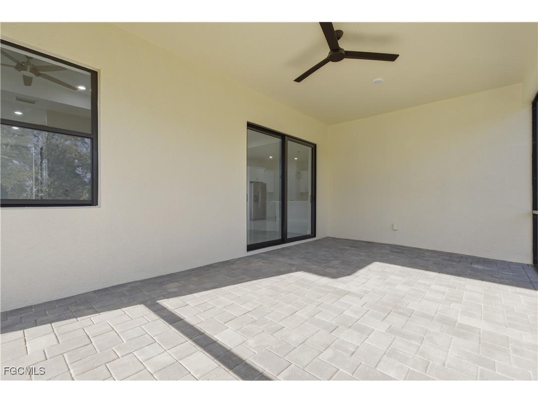 100 Zobora Circle Fort Myers FL 33913 2025020456 image25