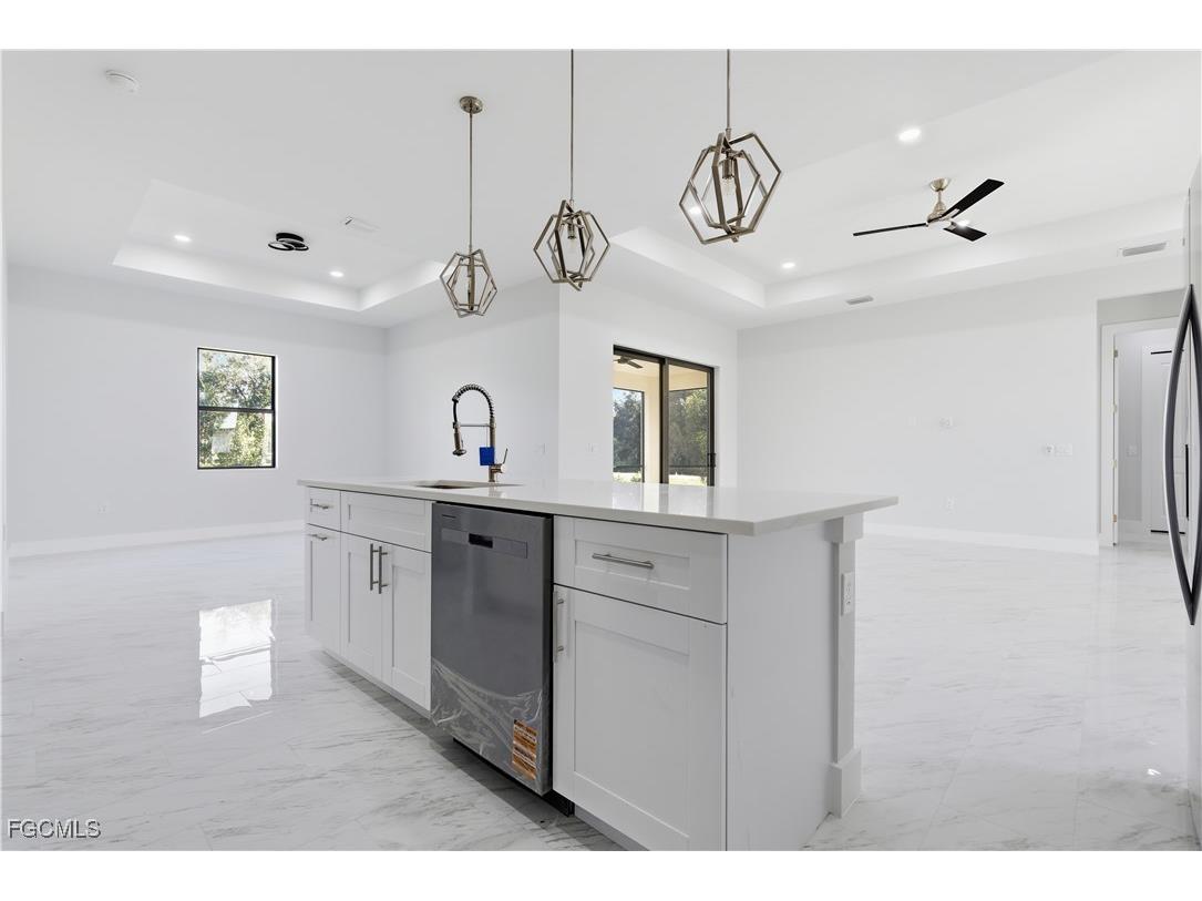 100 Zobora Circle Fort Myers FL 33913 2025020456 image7