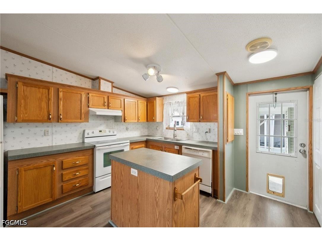 1000 Kings Highway #104 Punta Gorda FL 33980 2026027991 image7