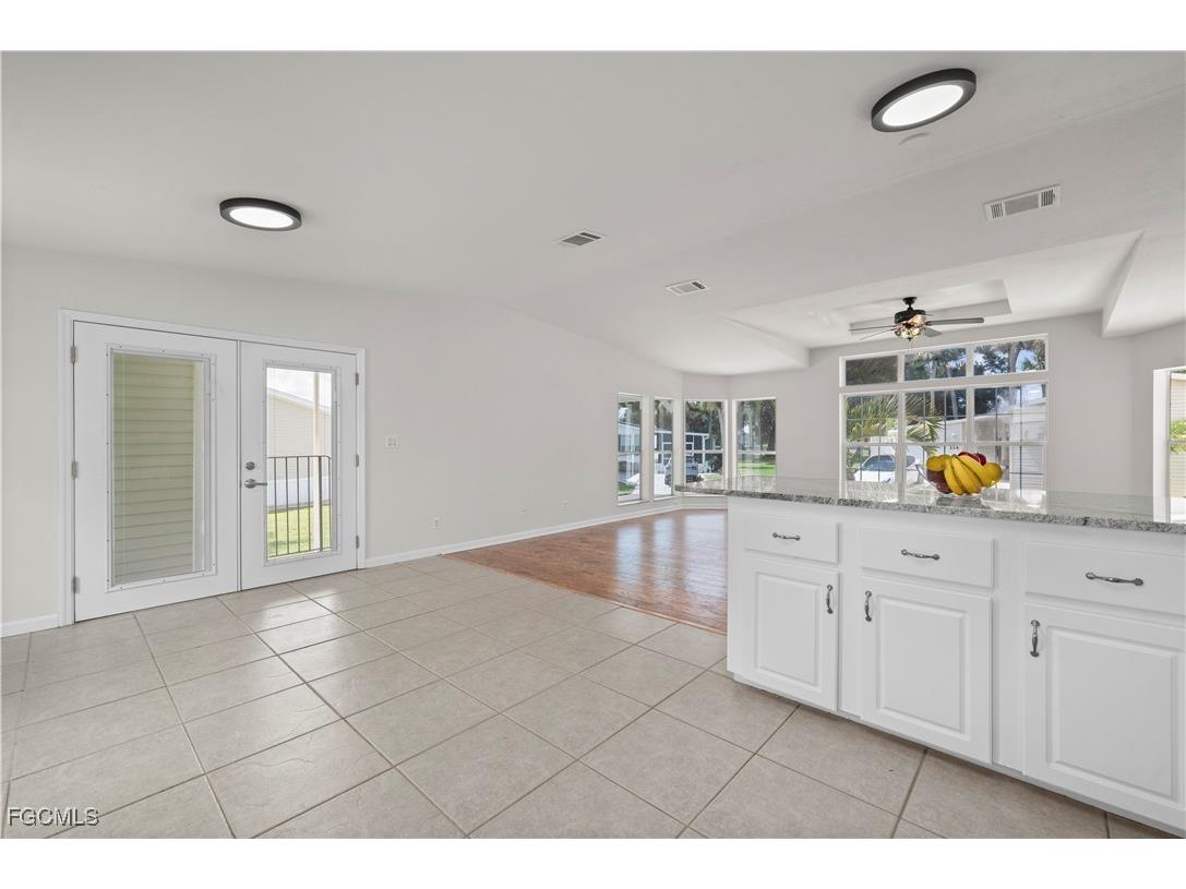 1000 Kings Highway #111 Punta Gorda FL 33980 2025012907 image16