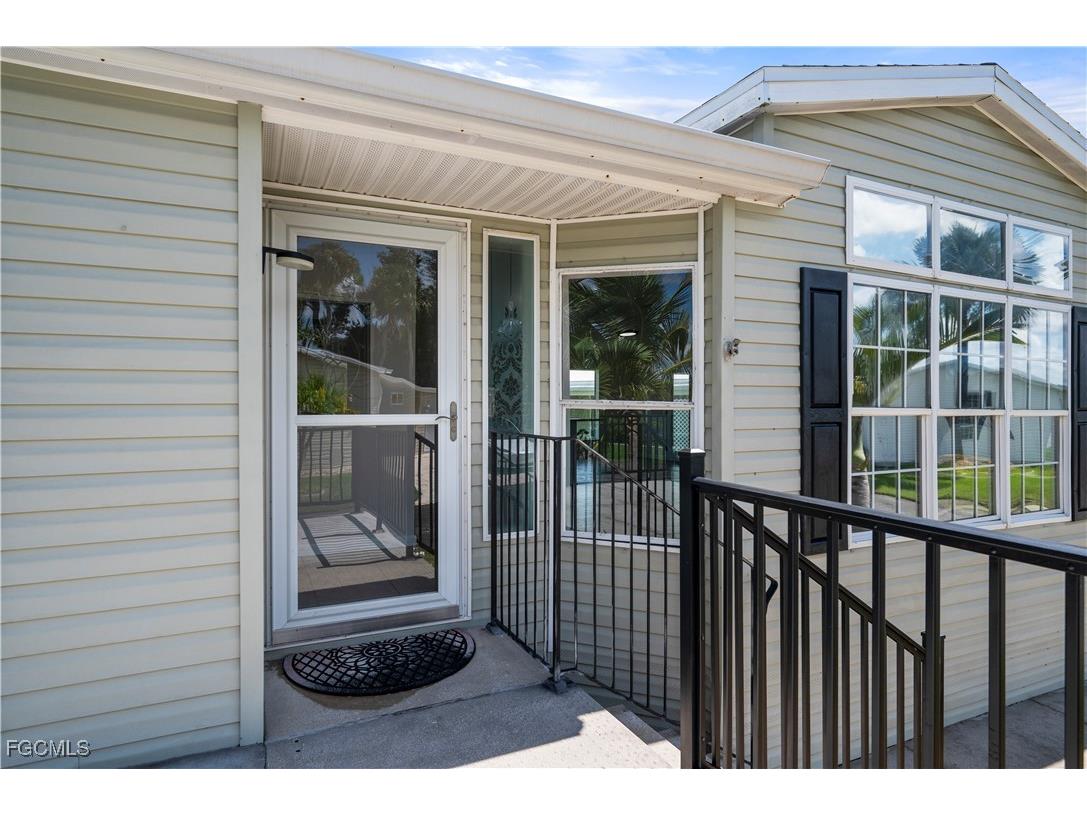 1000 Kings Highway #111 Punta Gorda FL 33980 2025012907 image32