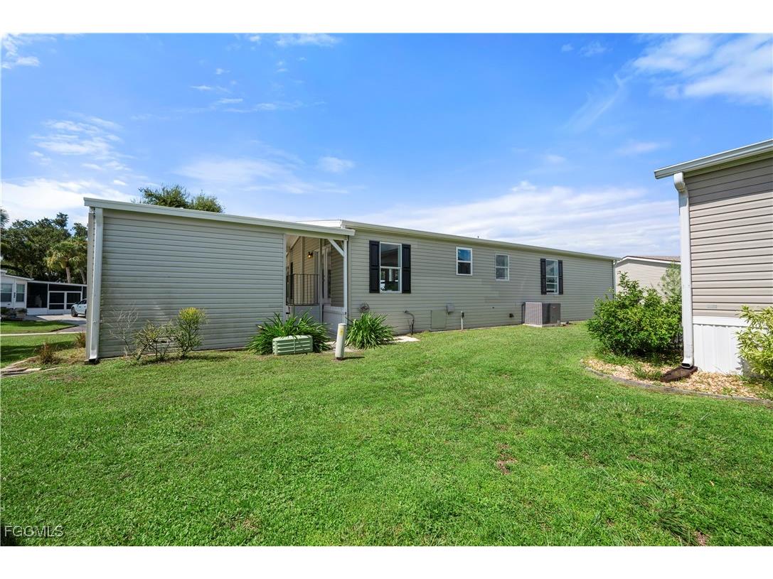 1000 Kings Highway #111 Punta Gorda FL 33980 2025012907 image39