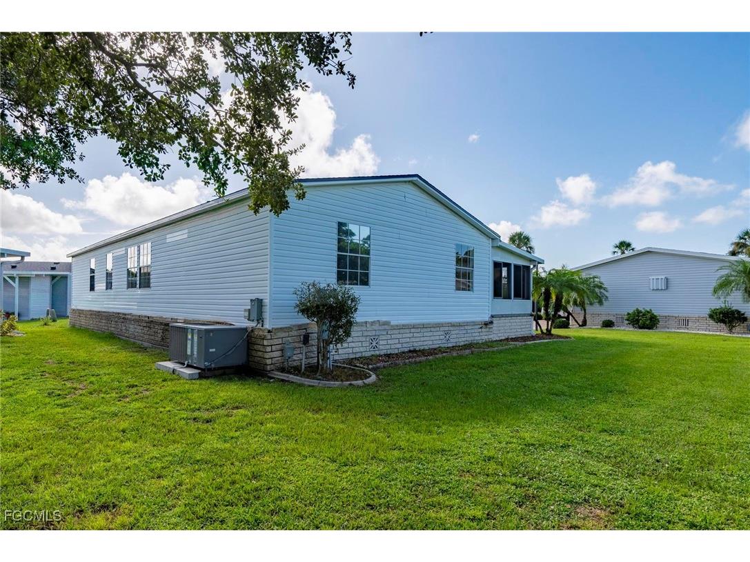 1000 Kings Highway #128 Port Charlotte FL 33980 2026000049 image33