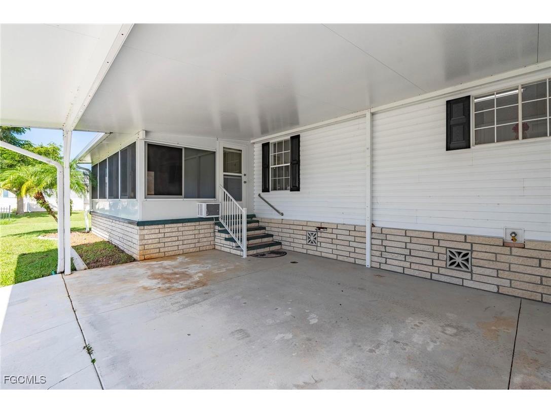 1000 Kings Highway #128 Port Charlotte FL 33980 2026000049 image34