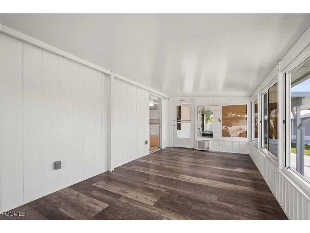 1000 Kings Highway #128 Port Charlotte FL 33980 2026000049 image4