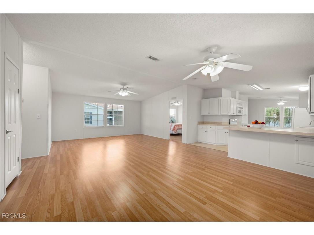 1000 Kings Highway #128 Port Charlotte FL 33980 2026000049 image7