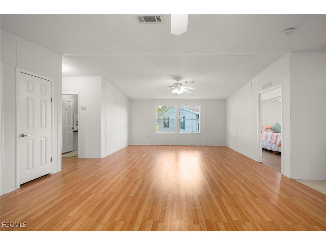 1000 Kings Highway #128 Port Charlotte FL 33980 2026000049 image8