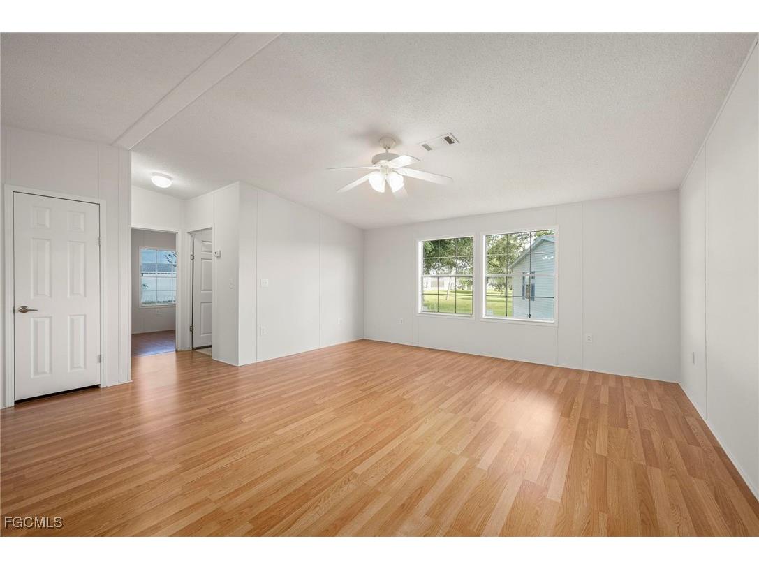 1000 Kings Highway #128 Port Charlotte FL 33980 2026000049 image9