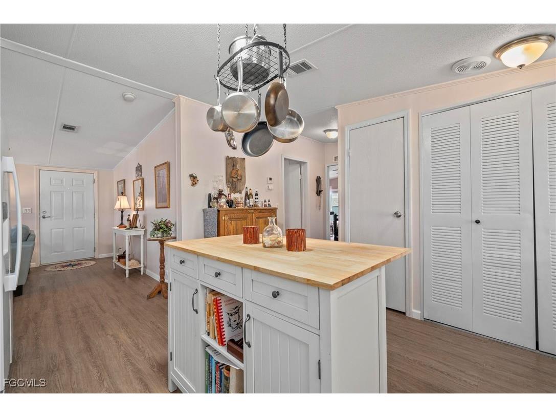 1000 Kings Highway #133 Punta Gorda FL 33980 2025011813 image18